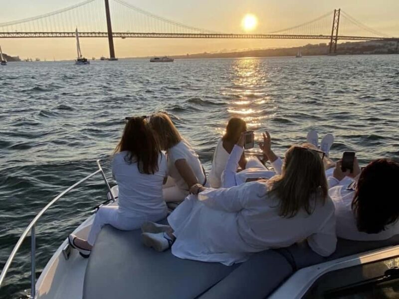 Lisbon: Sunset Tour on a Cozy Boat - Lisbon: Sunset Tour on a Cozy Boat — A Practical and Authentic Experience
