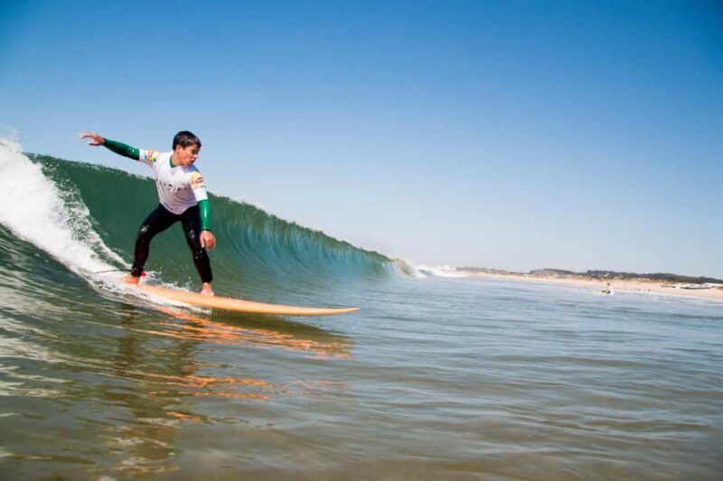 Lisbon: Surfing Group Lesson - Key Points