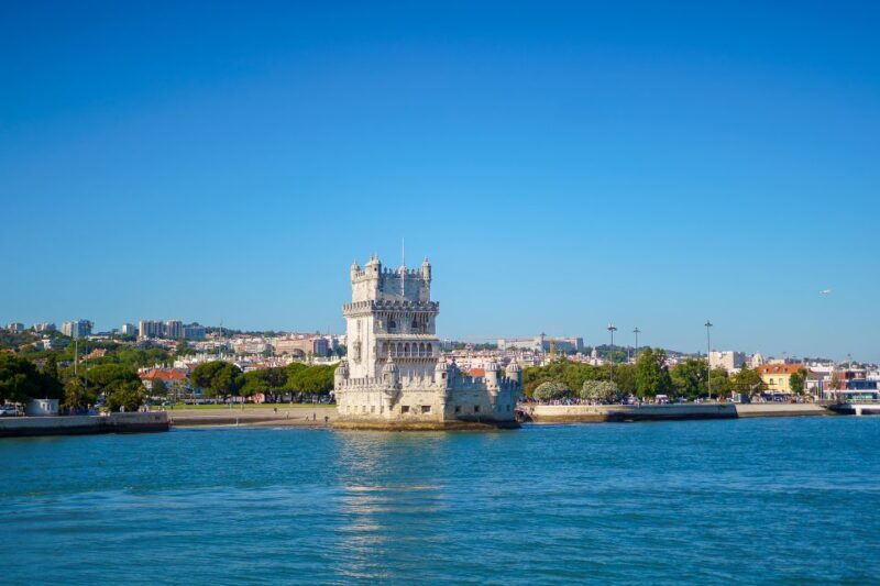Lisbon: Tagus River Cruise with Welcome Drink - Experience Breakdown: What You Can Expect on the Water