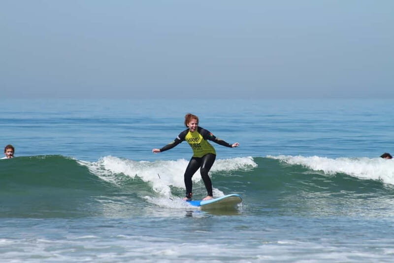 Lisbon: The Surf Instructor - surf lessons with transfer - Key Points