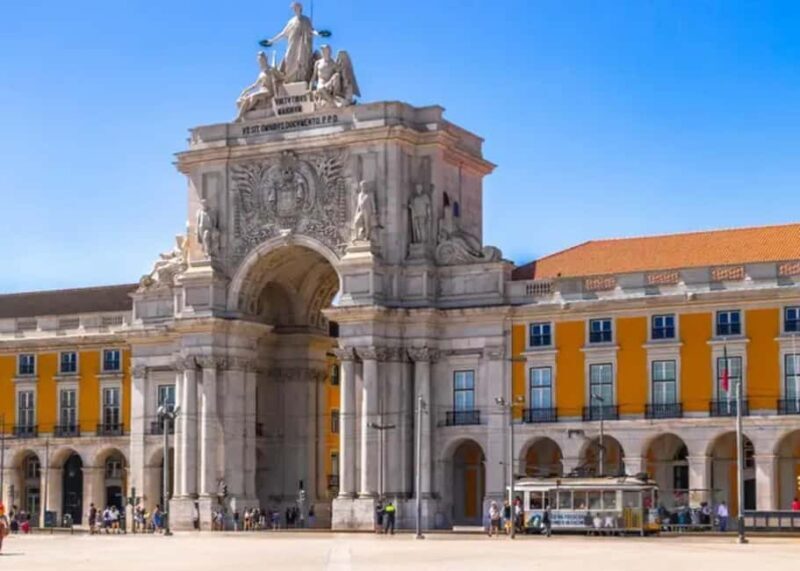 Lisbon Through the Eyes of a Local - Food and Walking Tour - Key Points