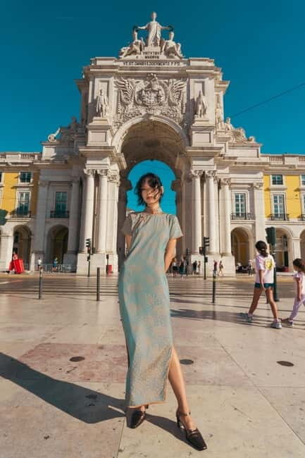 Lisbon Through the Lens Photoshoot with a Local Professional - Who Will Love This Experience?