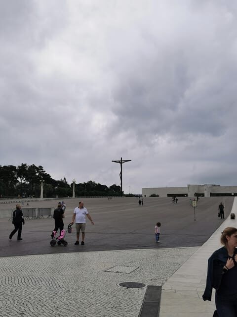 Lisbon to Fatima Nazaré and Óbidos Private Full Day Tour - Who Will Enjoy This Tour?