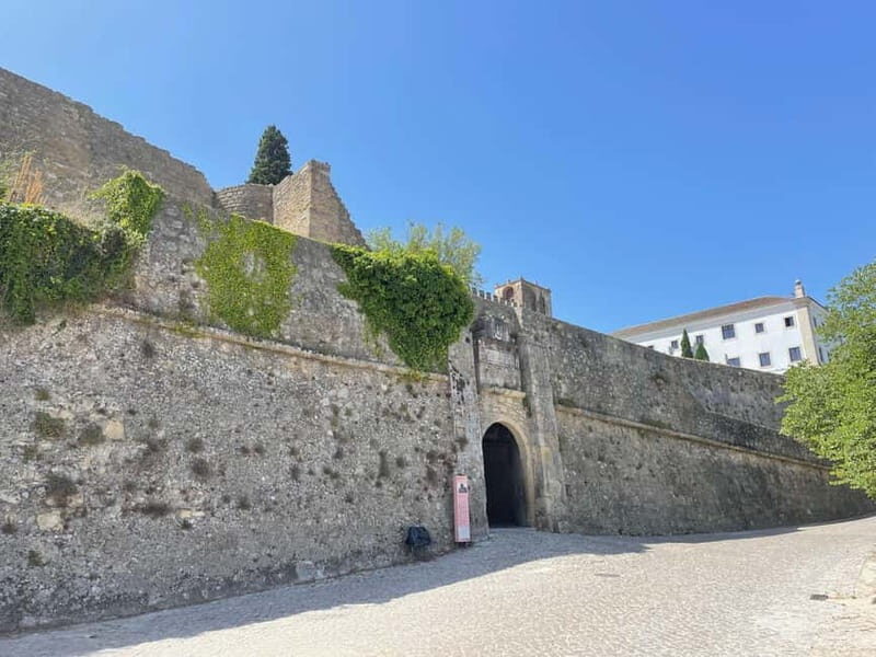 Lisbon: Tour Cristo Rei, Setúbal, Arrábida, Azeitão, Palmela - Frequently Asked Questions (FAQs)