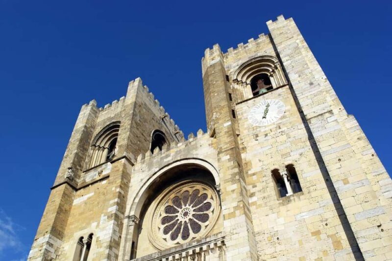 Lisbon Tour: Walled City, Alfama & 3 Viewpoints - The Sum Up