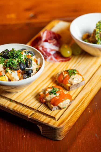 LISBON: Travel to the Other Side of the Veils with a surprising and appetizing ending - A Closer Look at the Experience