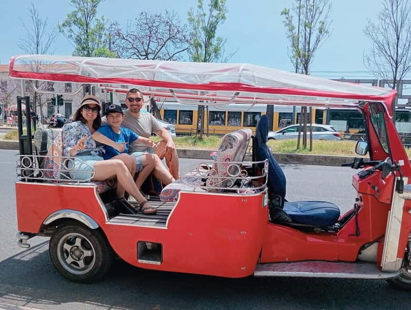 Lisbon: Tuk-Tuk Tour Historical Alfama old town private tour - Final Thoughts: Who Is This Tour Best For?