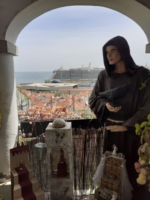 Lisbon Tuk Tuk Tour through the 7 hills - Key Points