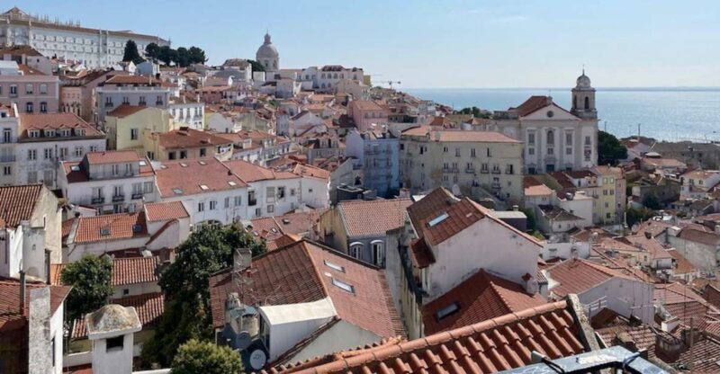 Lisbon: Walking tour for absolute Beginners - A Deep Dive into the Tour Experience