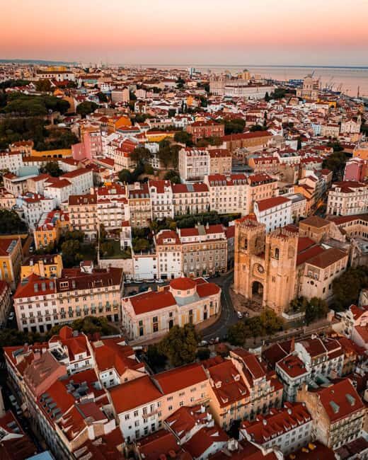 Lisbon with Tukxi: Sunset TukTuk Tour with Local Flavors - An In-Depth Look at the Lisbon Sunset TukTuk Tour