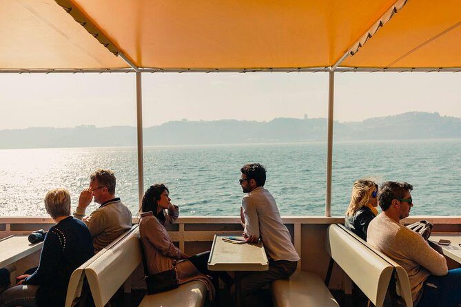 Lisbon Yellow Boat River Hop-On Hop-Off Tour - FAQs