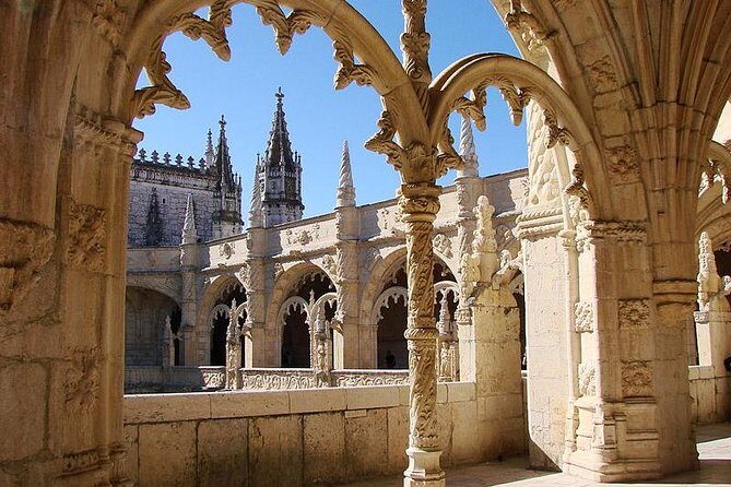 Lisbon Your Perfect Day in the City Custom Private Tour - Why Choose the Lisbon Private Guided Tour?