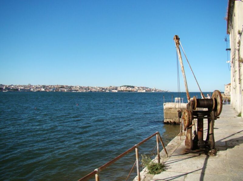 Lisbons South Side, River Tejo & 3-Hour Walking Tour - Exploring Lisbon’s South Side, River Tejo & 3-Hour Walking Tour