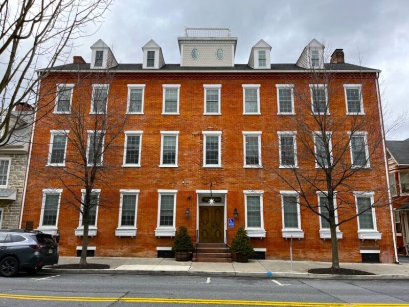 Lititz, Pennsylvania: Walking Tour of Historic Structures - FAQ