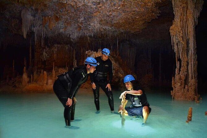 Live a wild experience in a SECRET RIVER plus tour! - Key Points