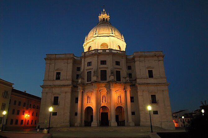 Live Fado Show with Traditional Dinner and Lisbon by Night - An In-Depth Look at the Tour Experience