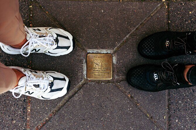 Live guide tour via WhatsApp - Vilnius Ghetto - The Sum Up