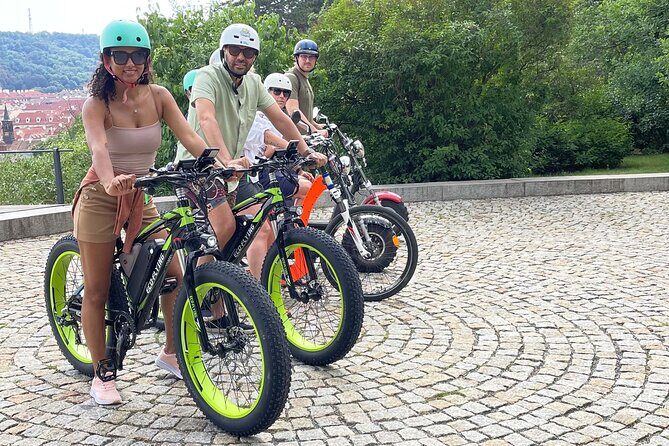 Live-Guided e-Scooter Tour of the Old Town of Prague, 60 min - Frequently Asked Questions