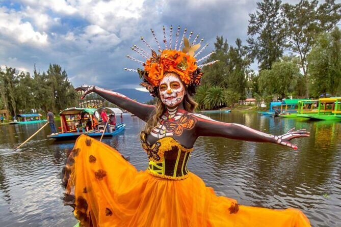 Live Noche de Muertos at Xochimilco: Dinner and local beers - FAQs