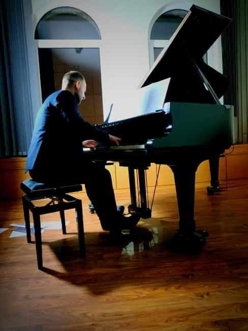 Live Piano Concert - The Ultimate Classical Night in Braunschweig. - Key Points