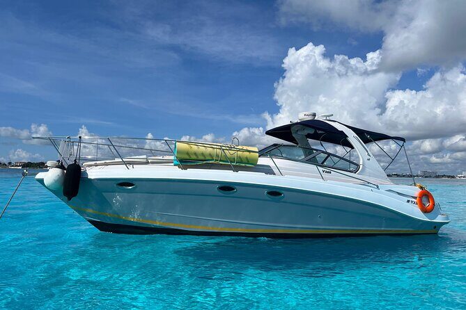"Live the Luxury Life: Rent Your Own Yacht in Cancun!" - Who Would Love This Experience?