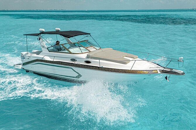 "Live the Luxury Life: Rent Your Own Yacht in Cancun!" - The Sum Up