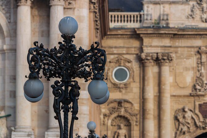 Live virtual walking tour in the Buda Castle quarter - Technical Aspects and Experience Quality
