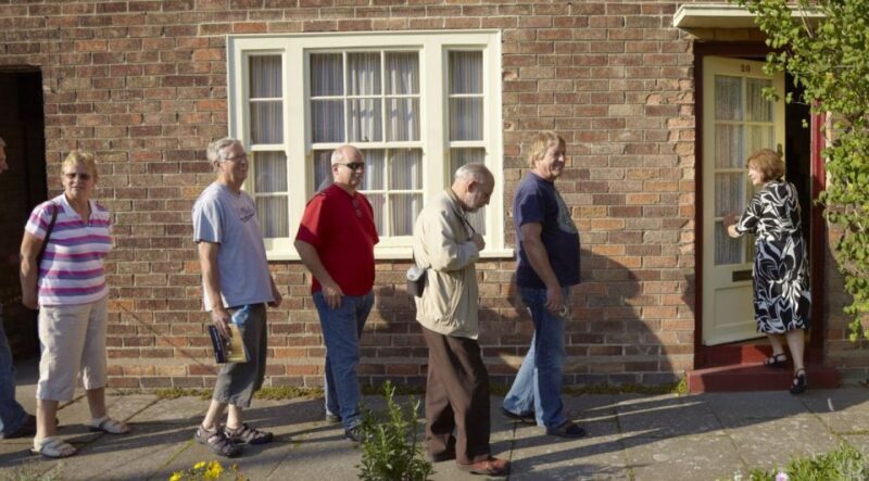 Liverpool: Beatles Childhood Homes Private Taxi Tour - Key Points