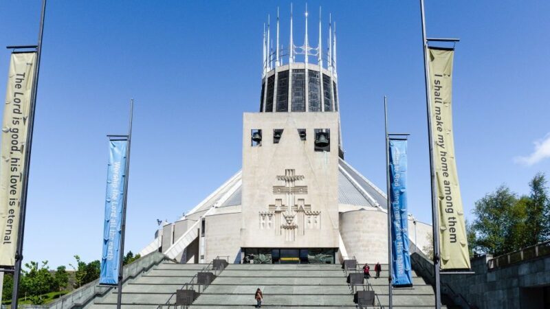 Liverpool: Best of Liverpool Sightseeing Private Taxi Tour - FAQ