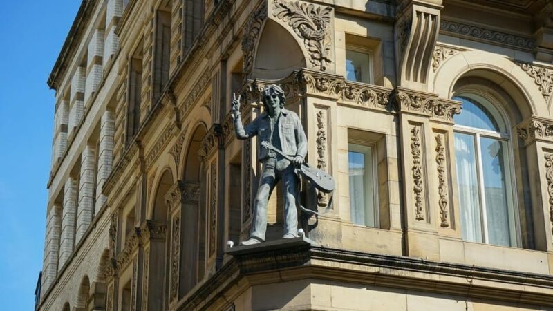 Liverpool: City Walking Tour & Exploration Game - Who Will Love This Experience?