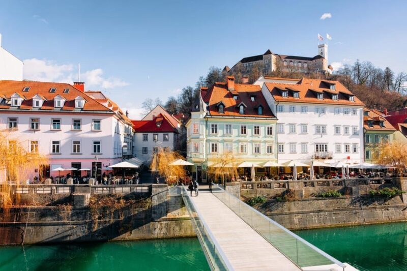 Ljubljana: 2.5h walking tour with local guide - A Deep Dive Into the Ljubljana Walking Tour