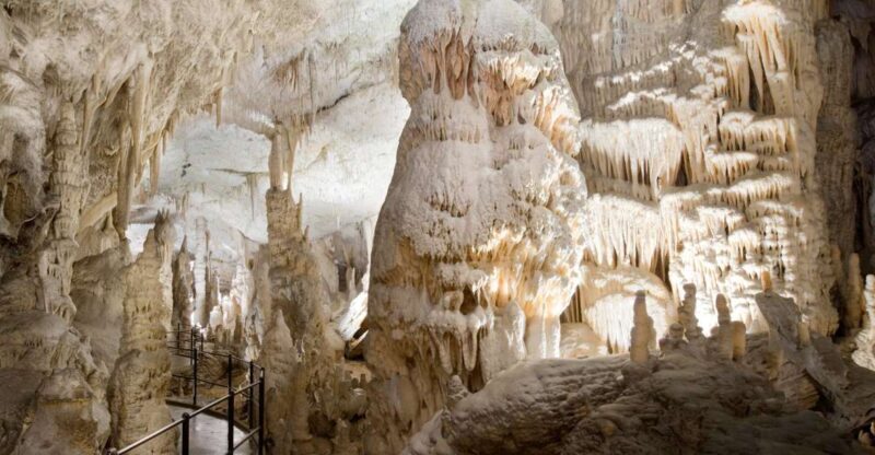 Ljubljana: Postojna Cave & Predjama Castle Tickets and Tour - FAQs