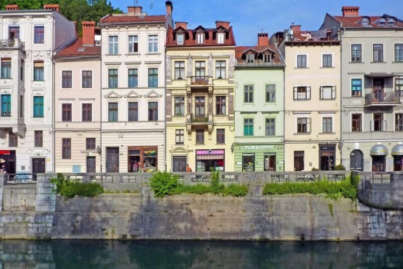Ljubljana: Private 2h Sightseeing Walking Tour - A Closer Look at the Ljubljana Private Walking Tour