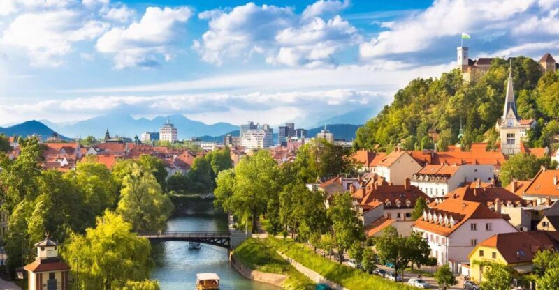 Ljubljana: Private 2h Sightseeing Walking Tour - The Overall Experience