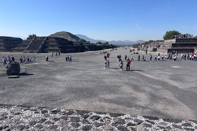 Local Fun from CDMX to The Grotto and the Pyramids of Teotihuacá - Summary