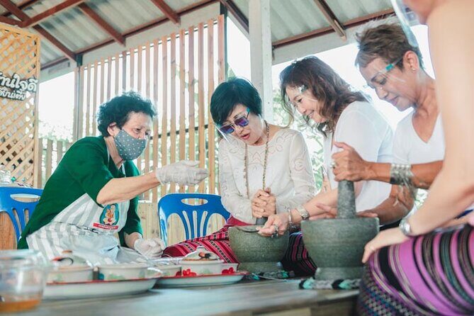 Local Private Tour from Bangkok to Pattaya - Stop 2: Pa Yors Farm — Coconut Orchard Exploration