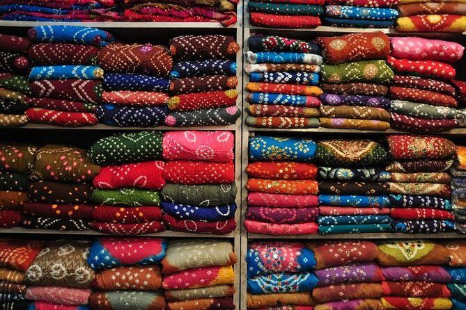 Local Shopping Tour in Delhi - Exploring the Heart of Delhi’s Markets