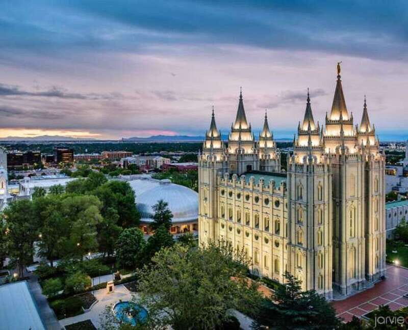 Lodging at Old Faithful Yellowstone&Grand Teton 5-Day Tour - Day 4: The Wonders of Yellowstone and Beyond