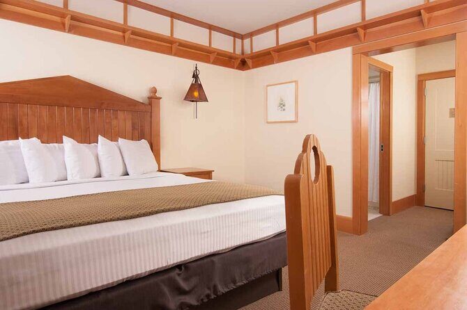 Lodging at Old Faithful-Yellowstone&Grand Teton Small Group 5-Day - Day 5: Utah & Departure