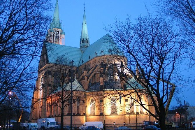 Lodz Old Town Manufaktura Highlights Private Walking Tour - Practicalities: What to Expect