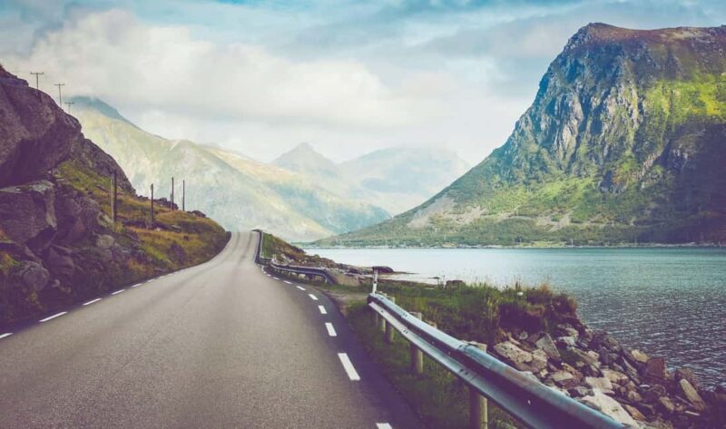 Lofoten: Full-Day Tour with a Local Chinese-Speaking Guide - The Price and Its Value