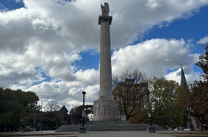 Logan Square Walking Tour Experience - FAQ