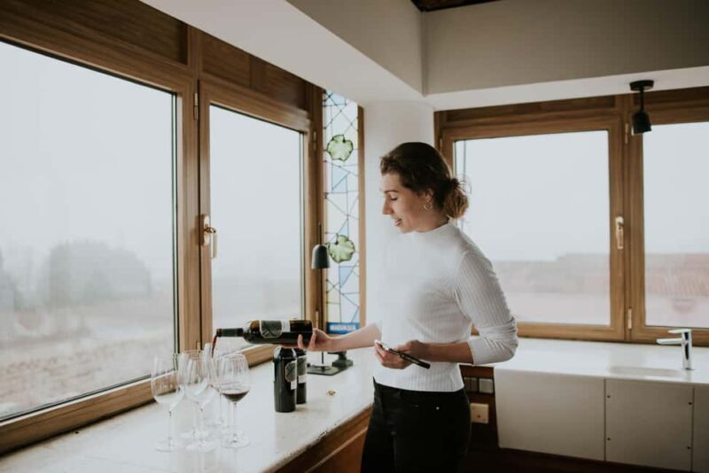 Logroño: Premium Wine Flight - Tasting of 4 Wines - An Overview of the Experience