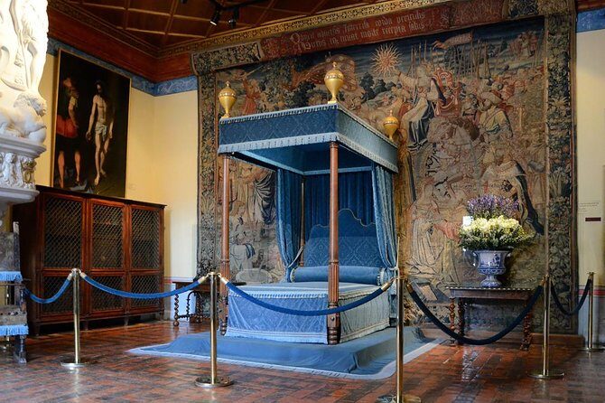 Loire Valley Castles Day Trip from Paris with Professional Guide - Frequently Asked Questions