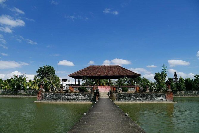 Lombok City Tour combination With Temple Tour - A Detailed Look at the Lombok City and Temple Tour