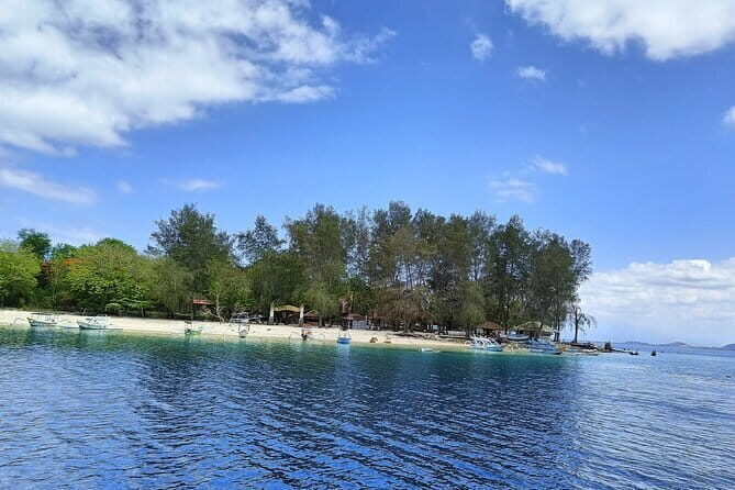 Lombok Guided Snorkeling Tour in Gili Kondo, Bidara and Kapal - FAQs