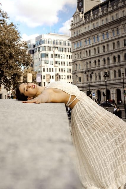 London: 1980s-Inspired Photoshoot at Iconic Landmarks - Who Would Love This Tour?