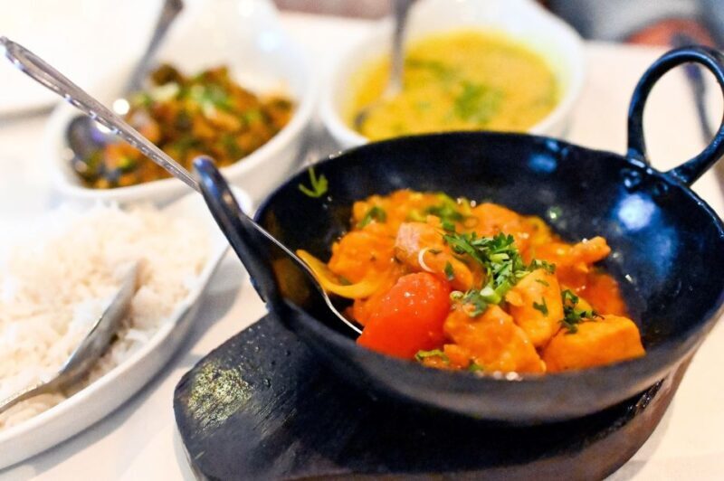 London: 3-Hour Secret Indian Food Tour - The Guides: Knowledge and Charisma