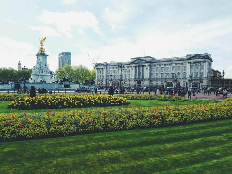 London: 4.5-Hour Private Car Tour Hotel Pick-Up & Drop-Off - The Sum Up