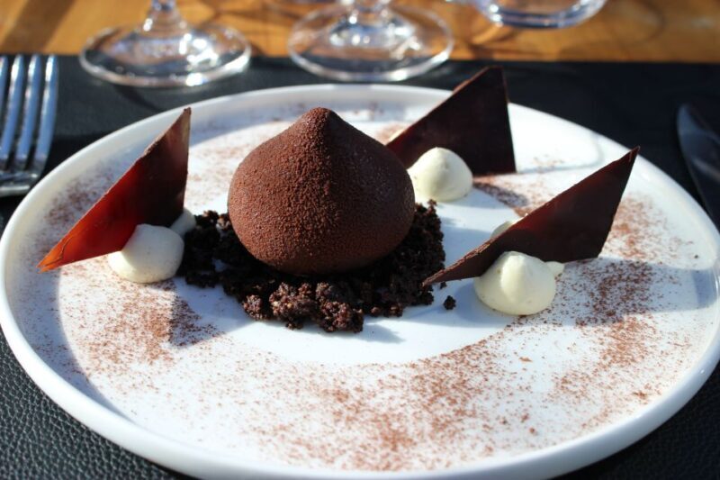 London: 4 Course Lunch Tour by Luxury Coach - The Practical Side: Comfort, Convenience, and Price